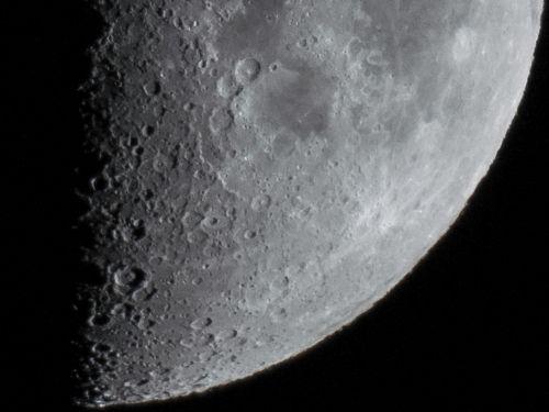moon.jpg